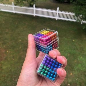 2 * Magnetic Ball 215pcs 5mm cube 6 colors
